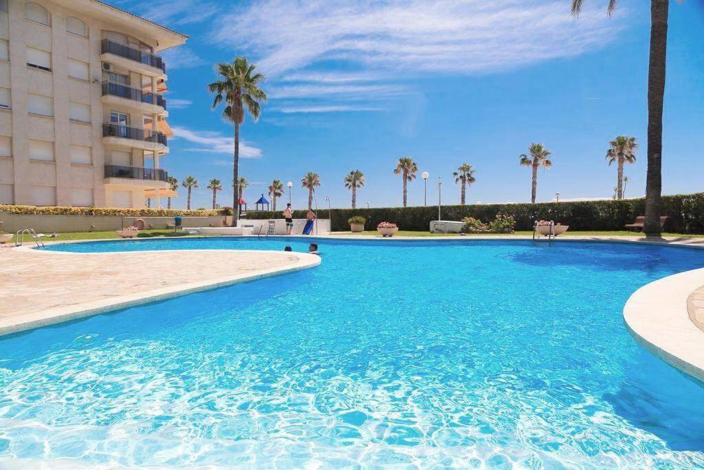 New! Modern Apartment Right On The Beach! Miami Platja  Exterior foto